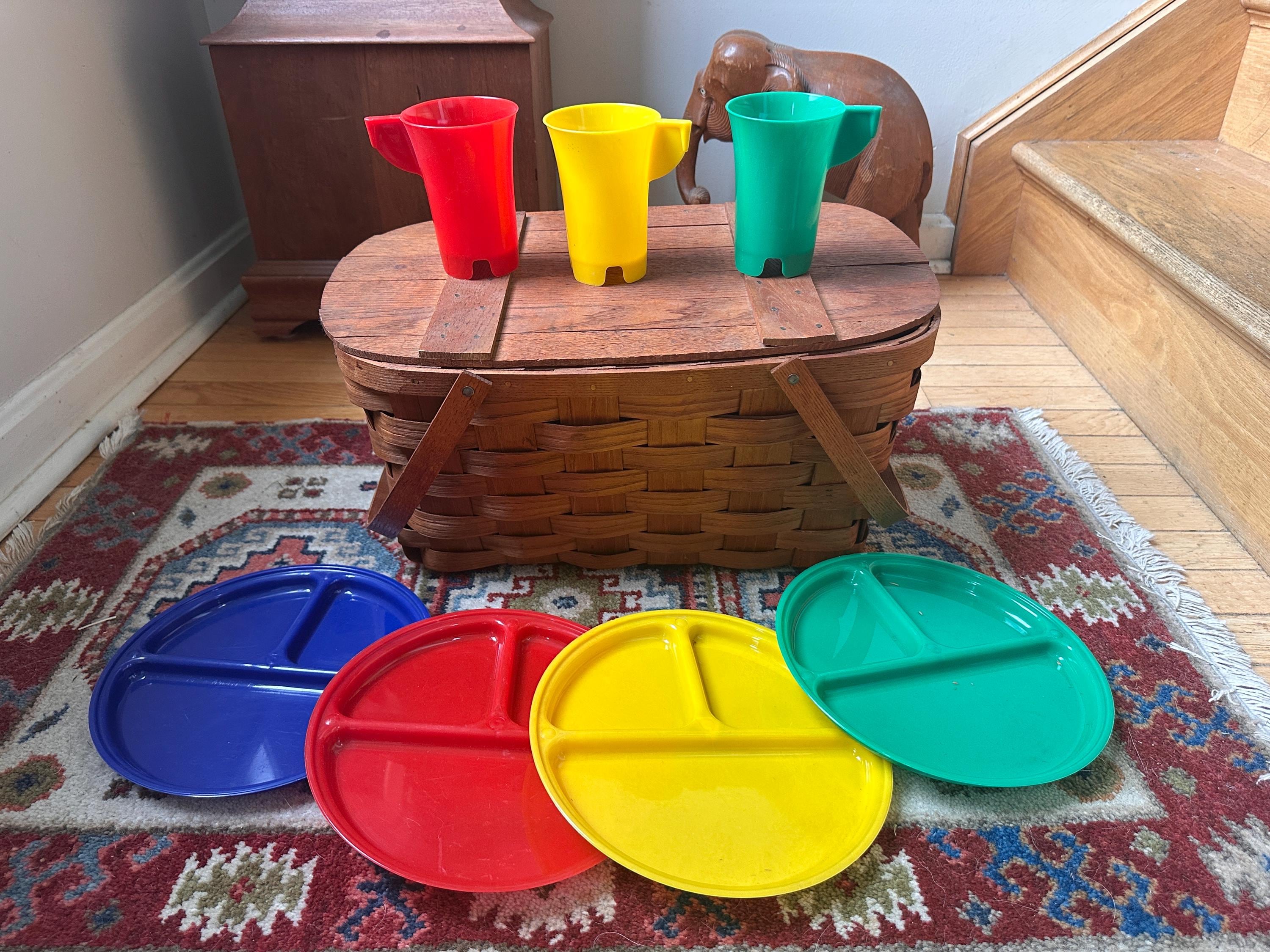 Vintage 1950s Large Picnic Basket with Jerywil Divided Dishes & Cups – Mid Century Rustic Farmhouse Decor