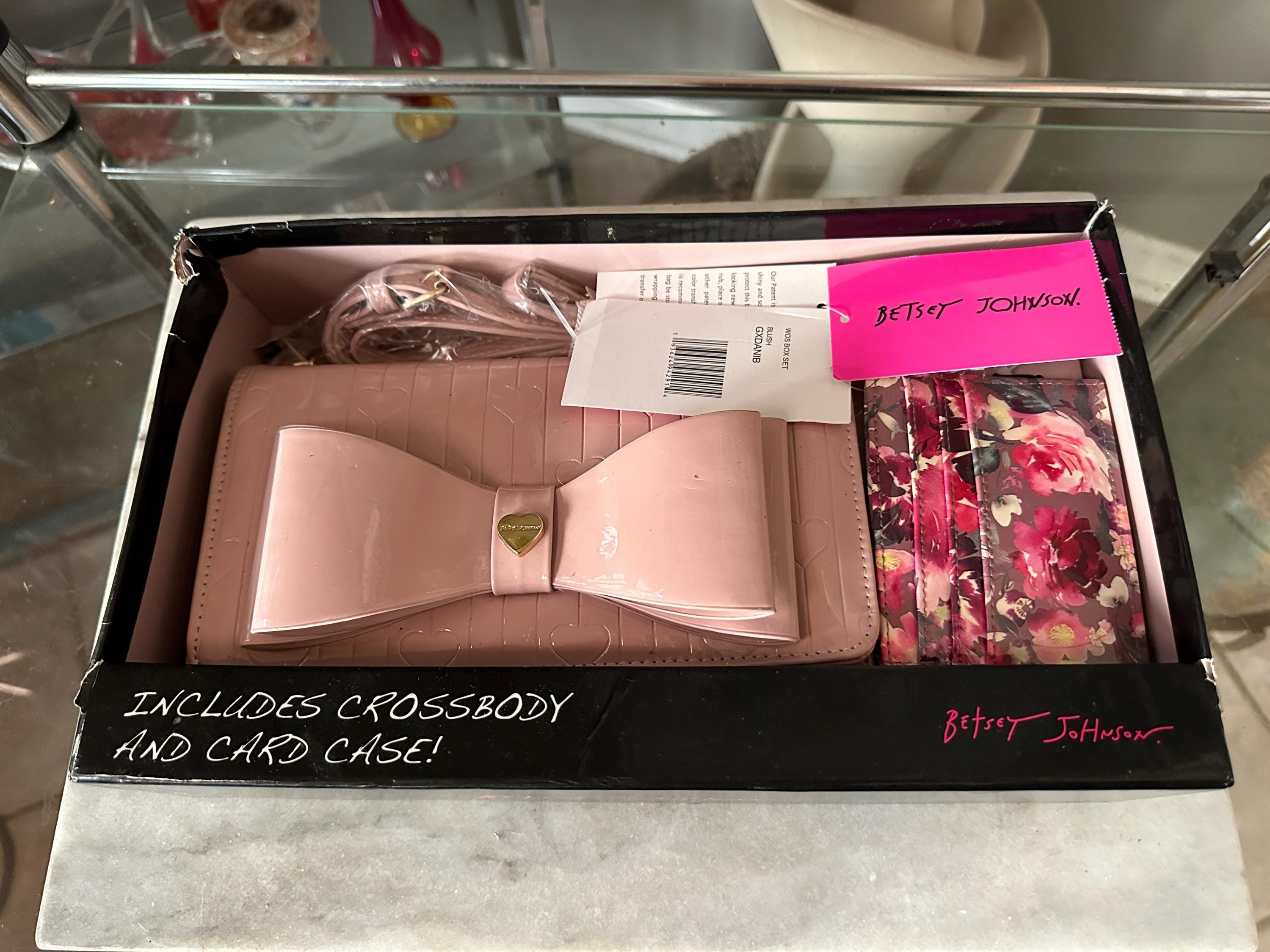 NWT Betsey Johnson Blush Patent Crossbody Bag w/Hearts & Cardholder Set MSRP-98 Dollars